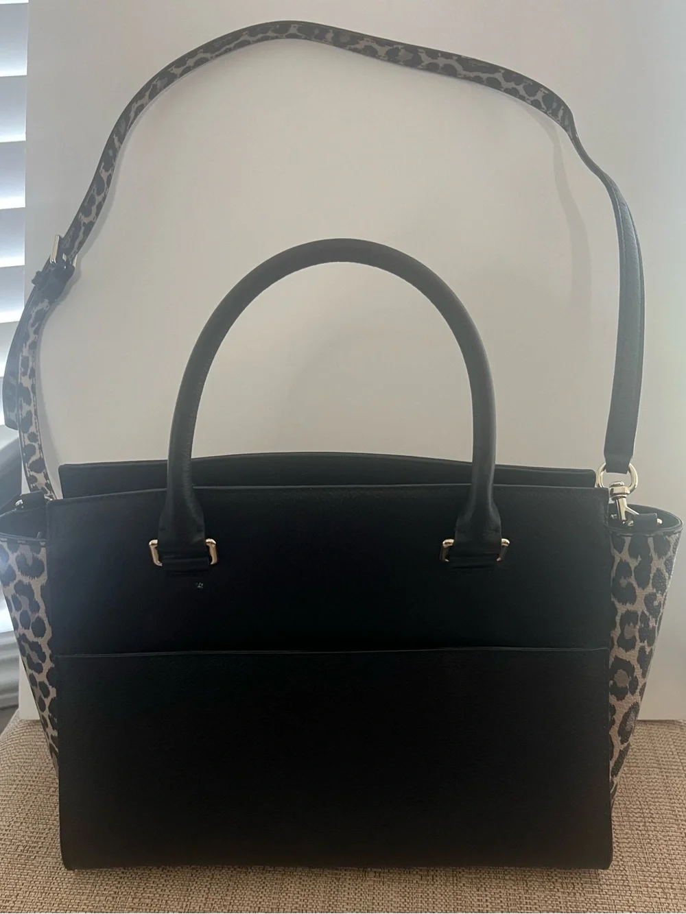 Kate Spade leather handbag with Leopard accents. - Picture 3 of 6